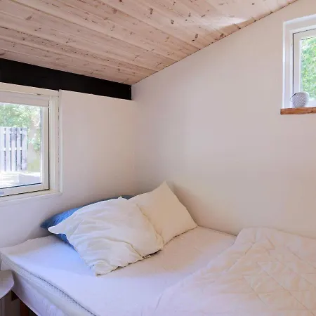 5 Person Holiday Home In H Jby *