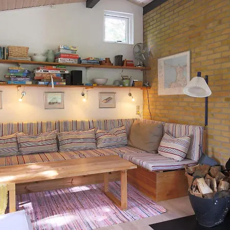 5 Person Holiday Home In H Jby * Højby