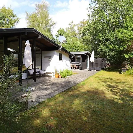 5 Person Holiday Home In H Jby *